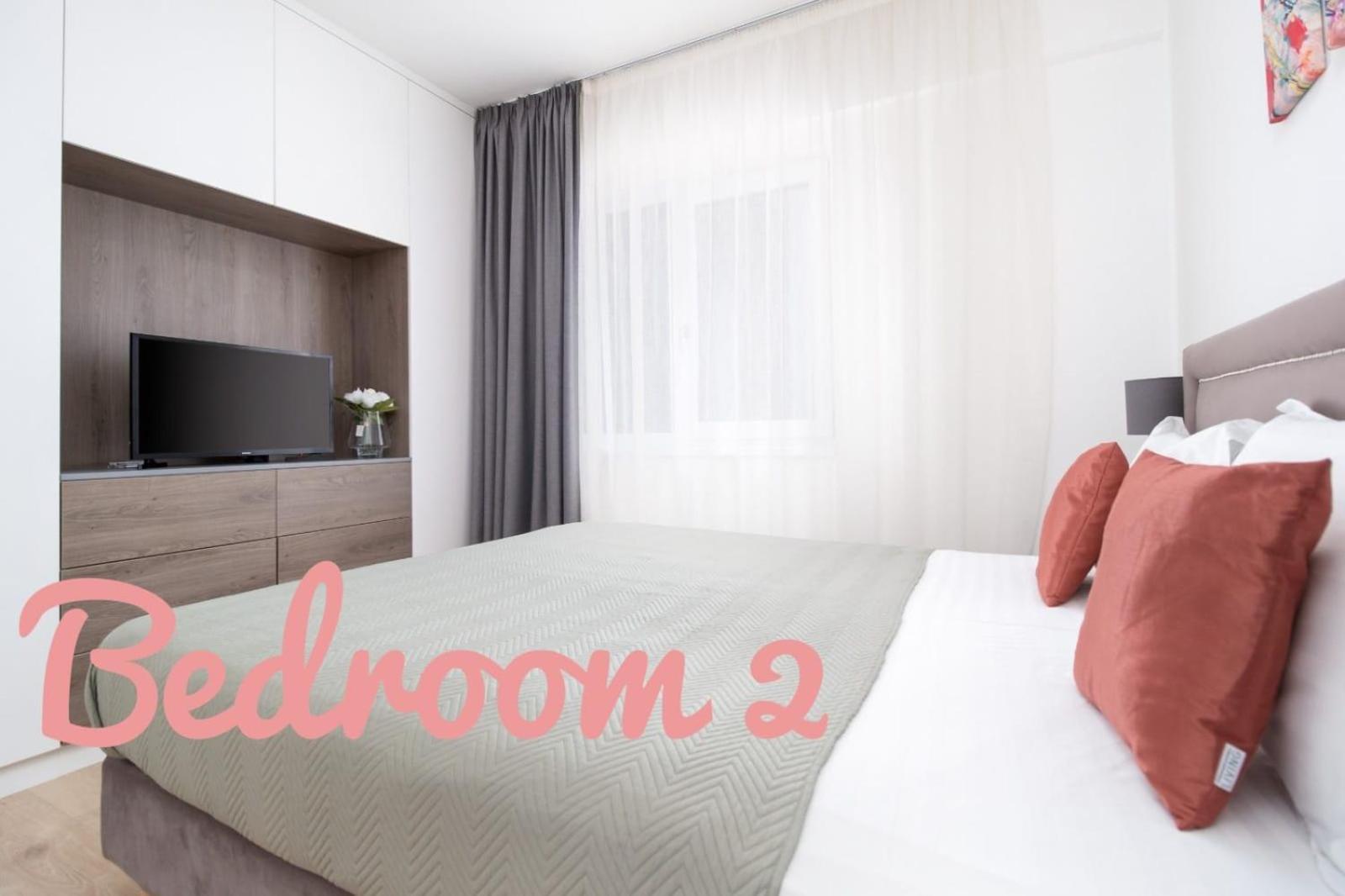 Charlotte Piata Unirii - Free Private Parking 2Bedrooms Apartment Oradea Zewnętrze zdjęcie