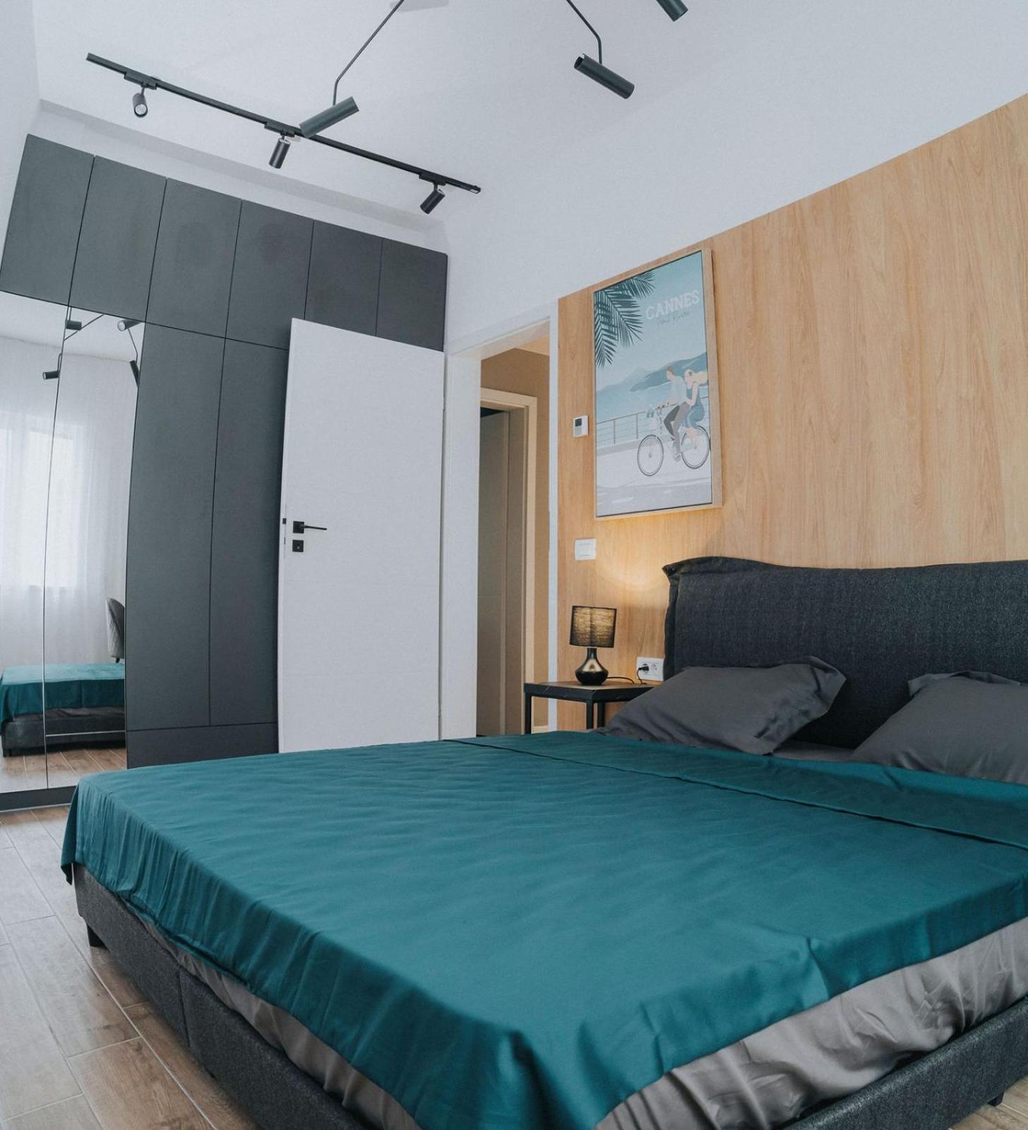 Charlotte Piata Unirii - Free Private Parking 2Bedrooms Apartment Oradea Zewnętrze zdjęcie
